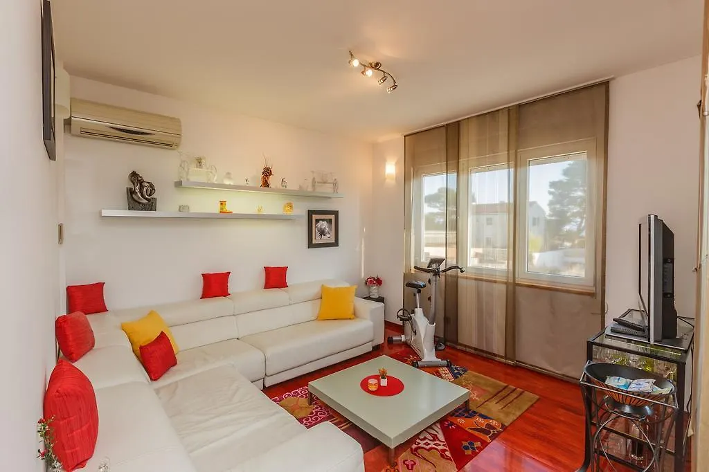 Apartments Zenta スプリト